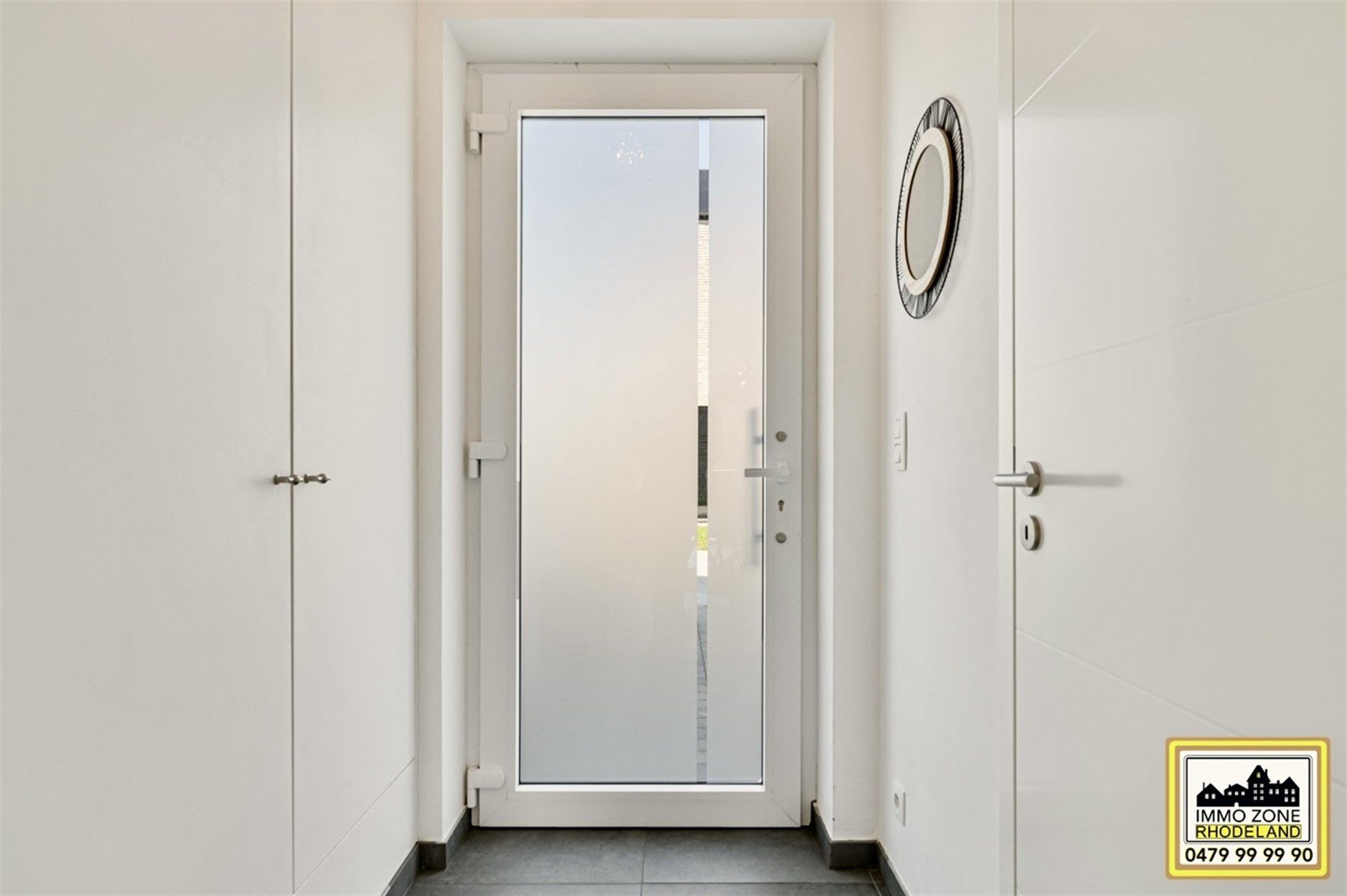 Uiterst luxueuze woning met 3 slpks en zwembad foto 3