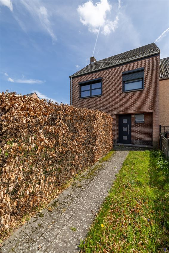 Toffe, instapklare gezinswoning met 4 slpk. foto 31