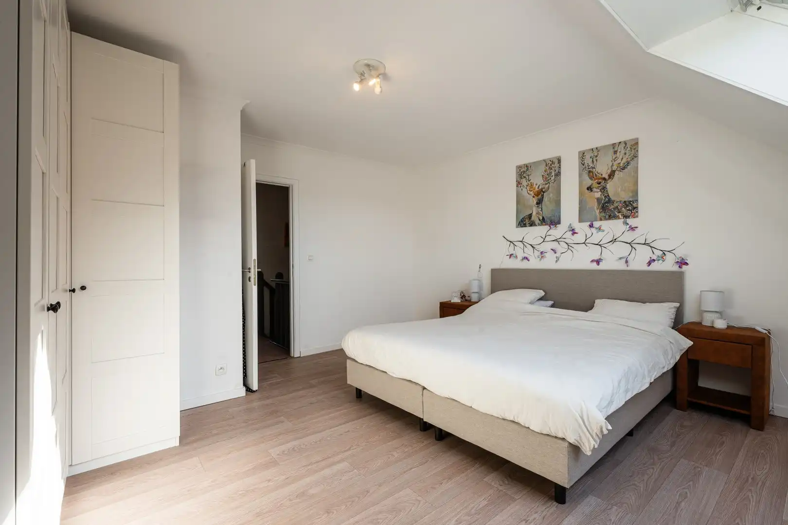 Stijlvolle woonst te koop in Eeklo - Recent gerenoveerd met diverse mogelijkheden in een levendige omgeving! foto 8
