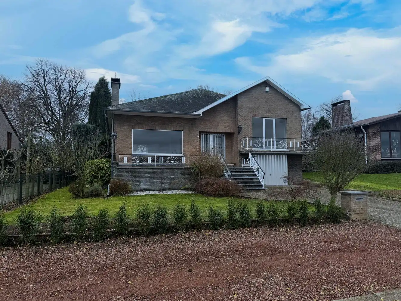 Woning te huur met uniek Maaszicht – Maasdijk 61, Lanaken foto {{pictureIndex}}