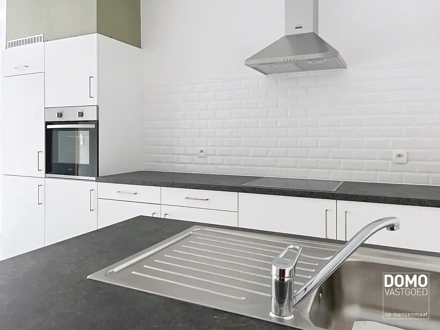 GOED GELEGEN SERVICEFLAT TE HUUR IN CENTRUM HASSELT foto 5