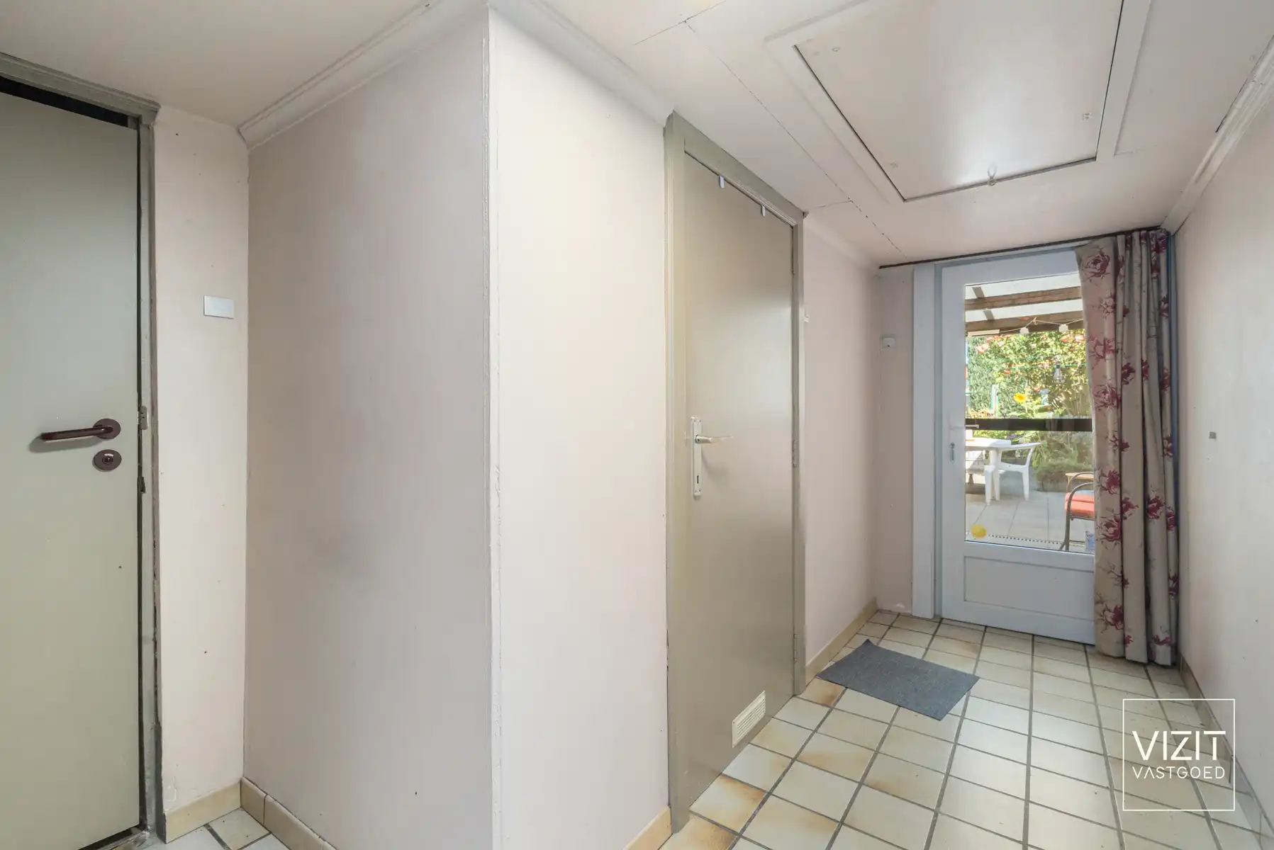 Perfect onderhouden stadswoning met 3 slaapkamers en parkeergelegenheid foto 7
