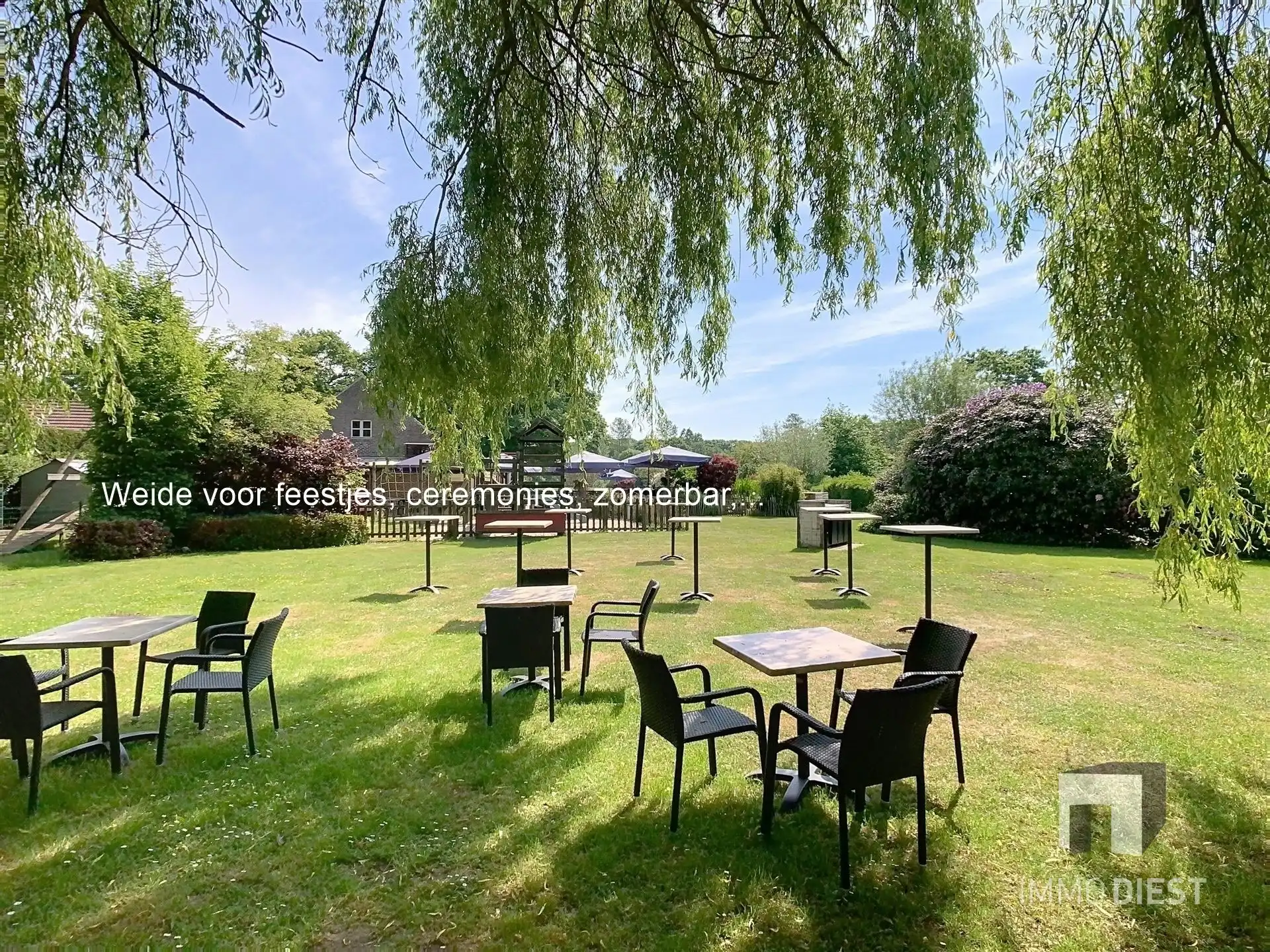 Brasserie - restaurant - feestzaal - privéwoonst foto 18