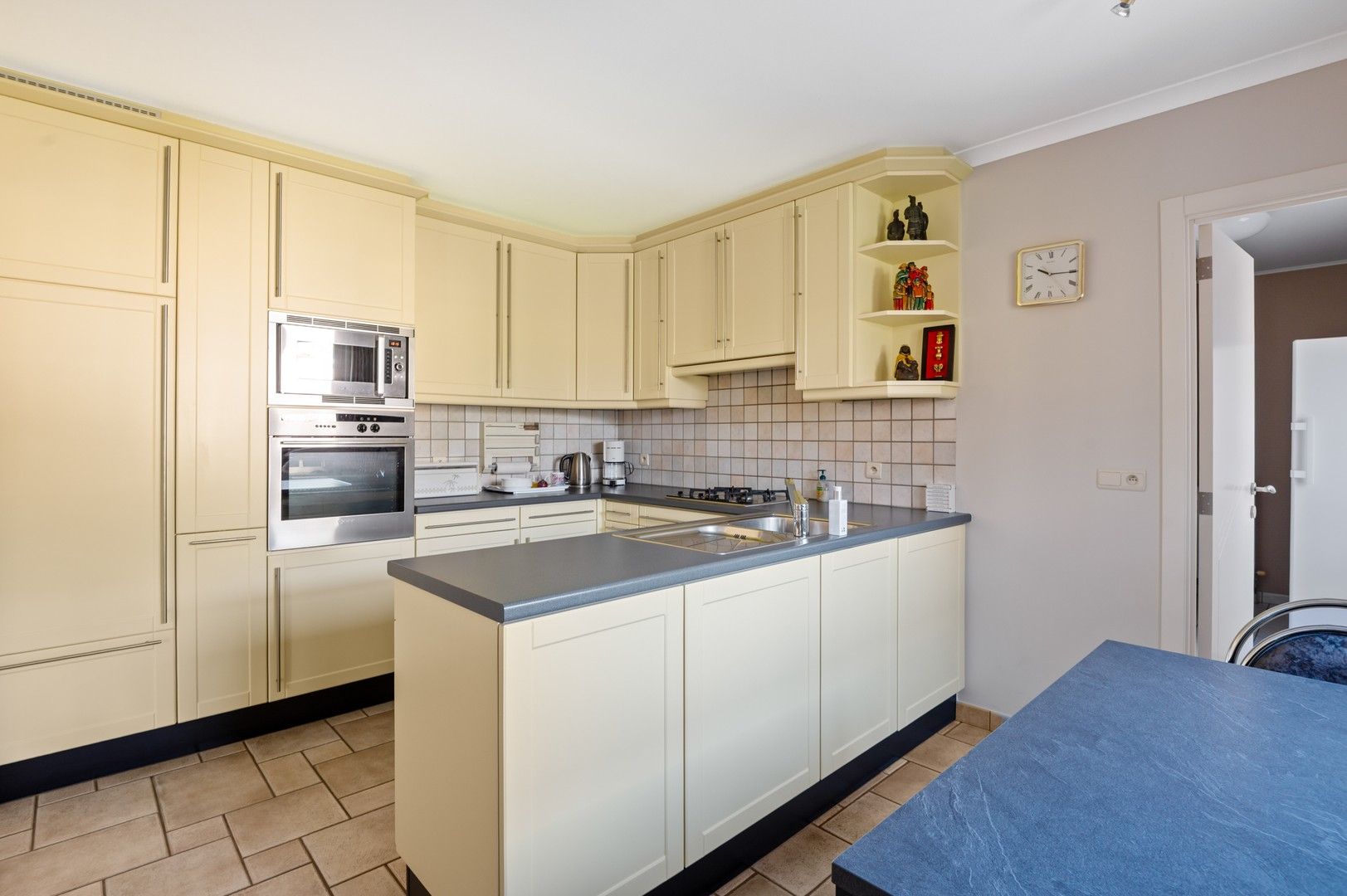 Aangename villa met heerlijke veranda in doodlopende straat foto 13