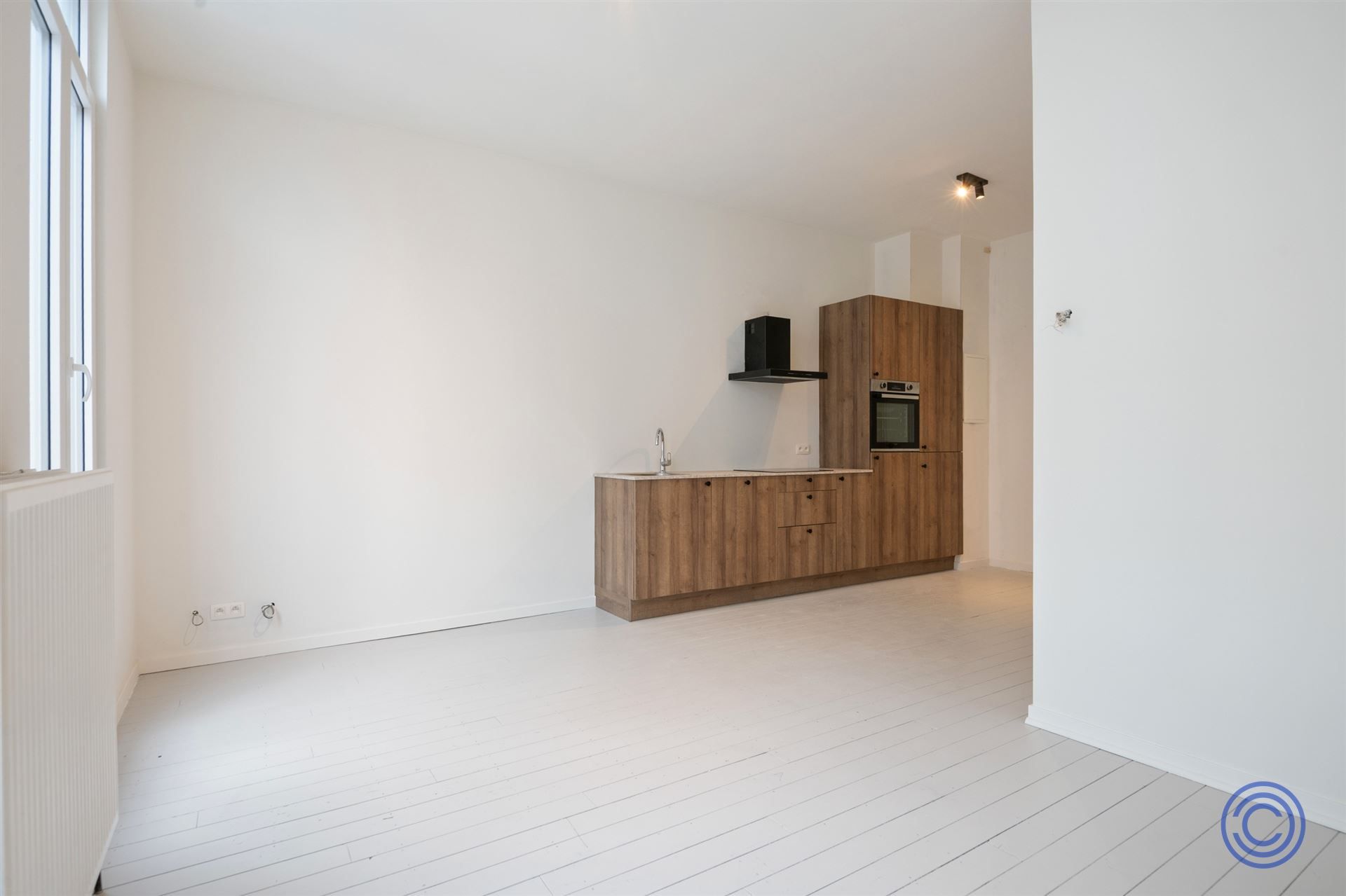 Gerenoveerde studio in Sint-Andrieswijk! foto 4