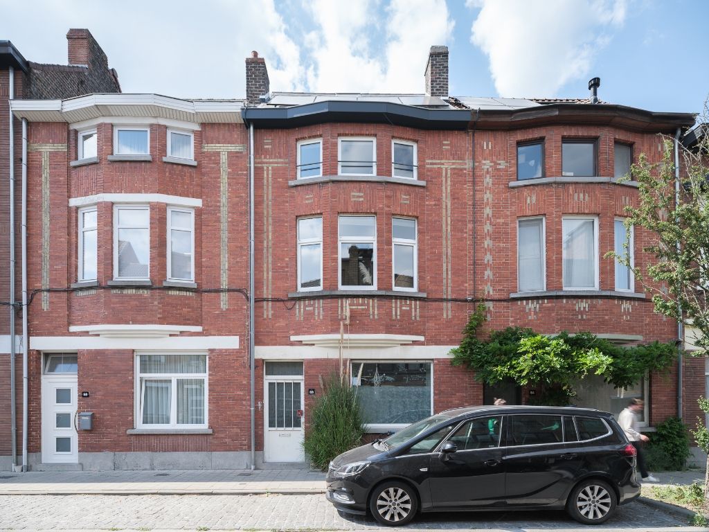 Gentbrugge – Charmante interbellumwoning met tuin en EPC A-score foto 14