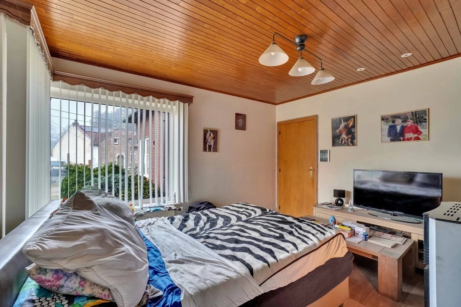 Bungalow met vier slaapkamers en ruime tuin foto 8
