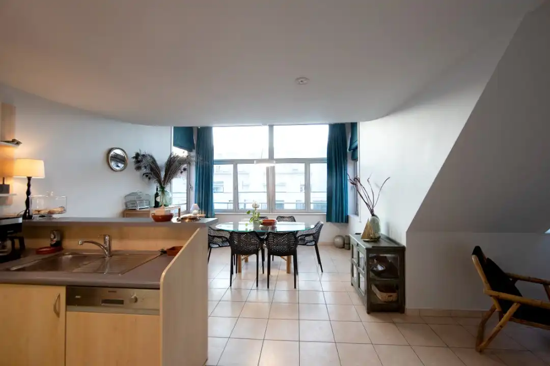 Instapklaar appartement met 2 slaapkamers foto 3
