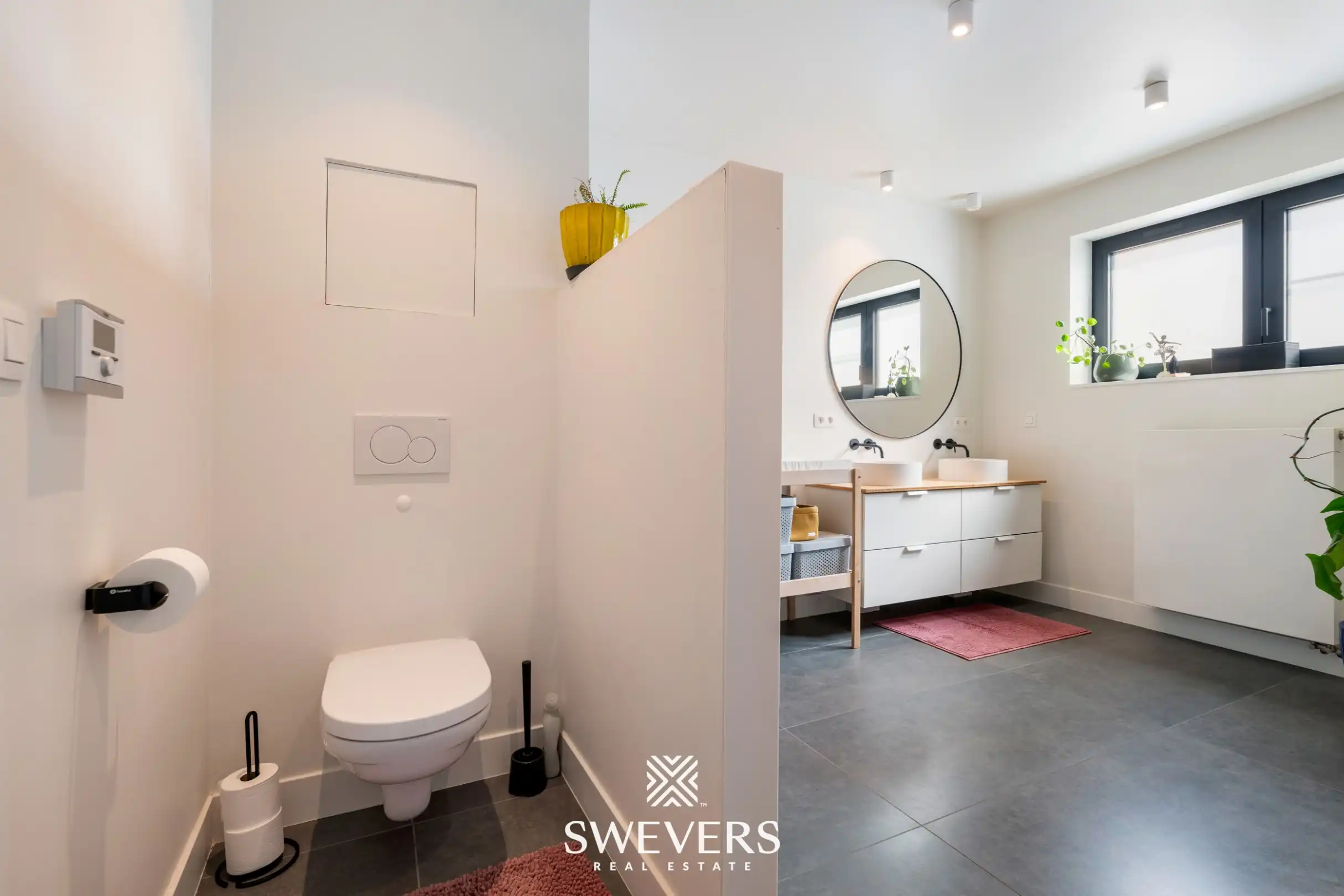 Ruime gerenoveerde woning op topligging foto 18