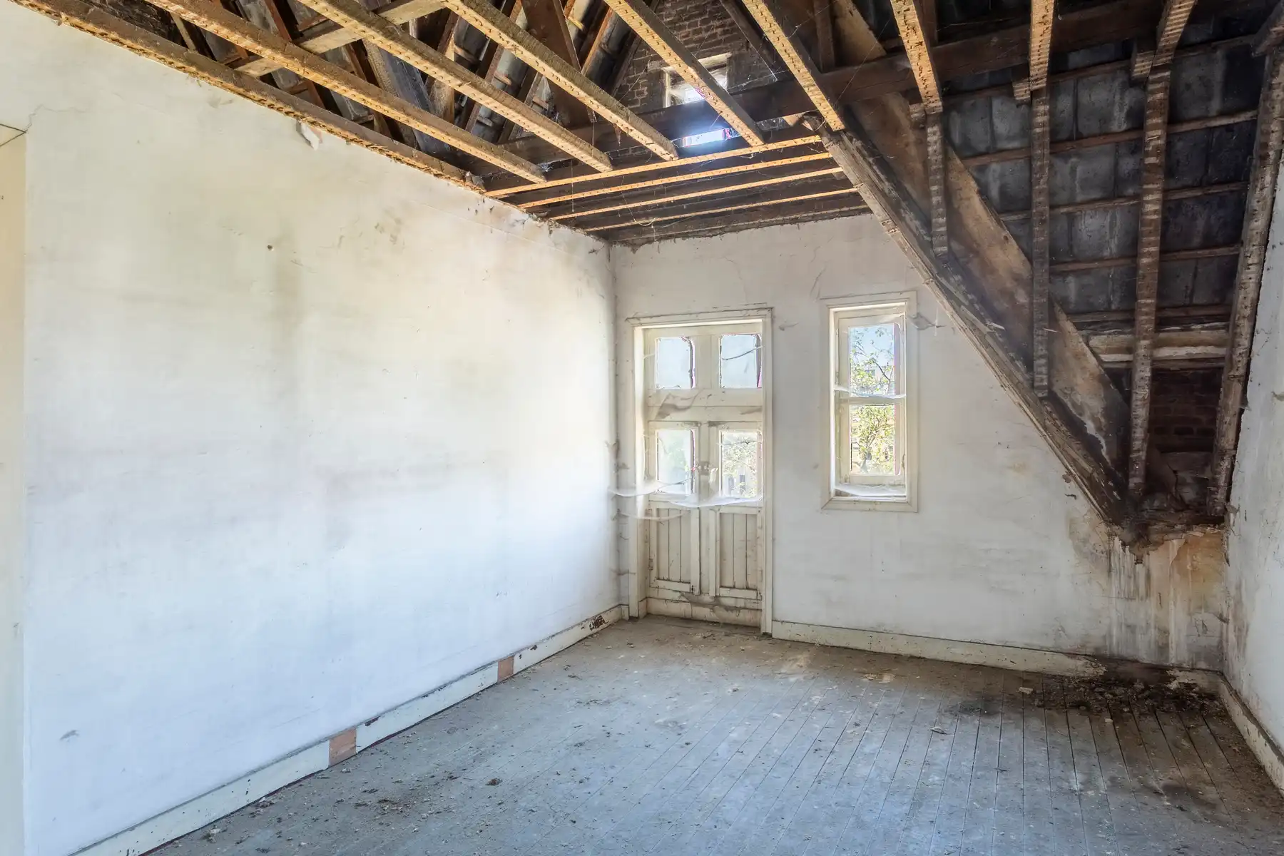 Te renoveren dubbele herenwoning met magazijn op 't Zuid foto 23
