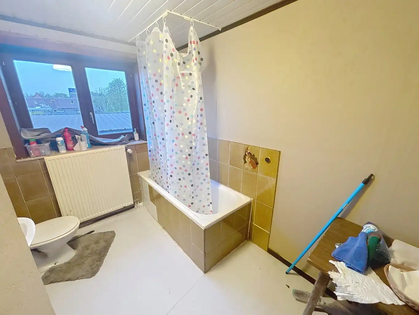 Te renoveren handelspand met appartement foto 16