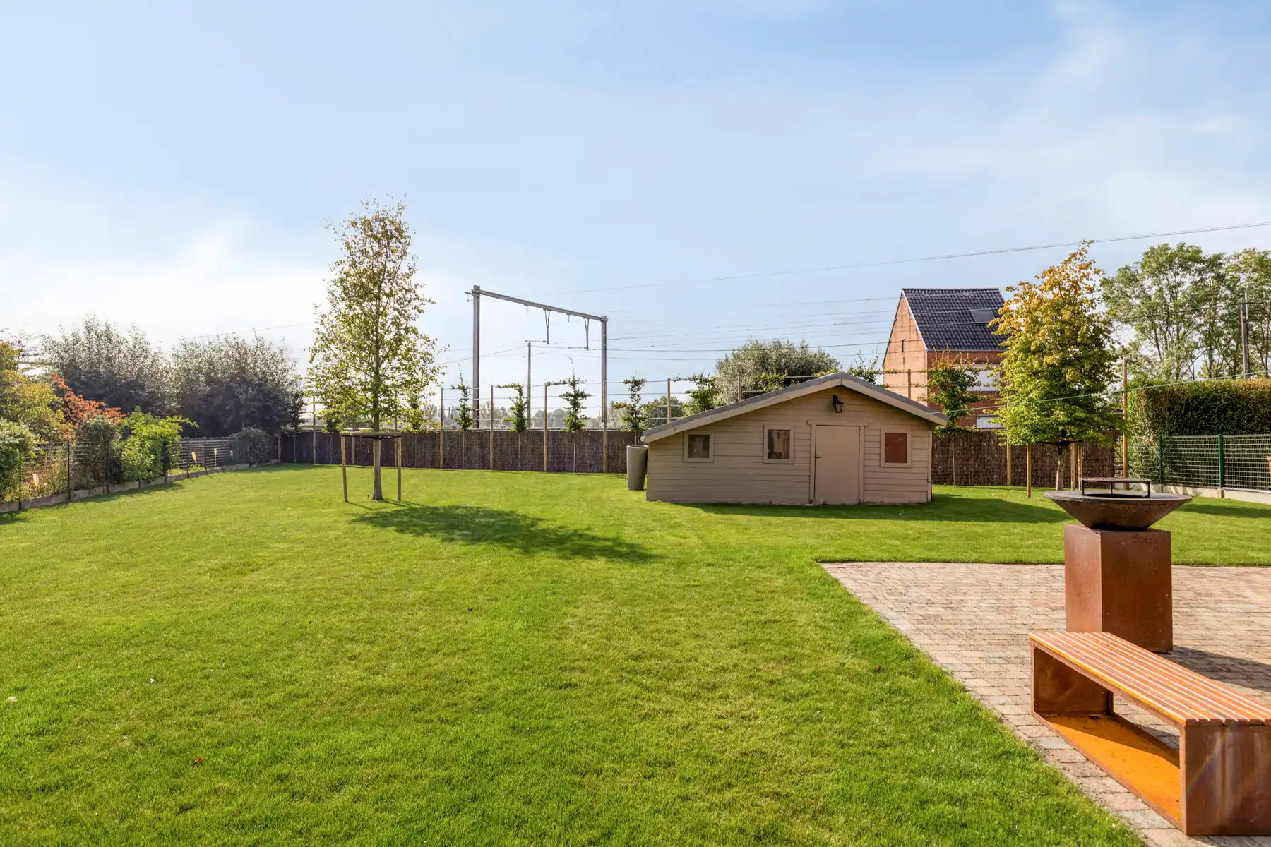 Instapklare woning met 3 slpk en ruime garage op toplocatie foto 29