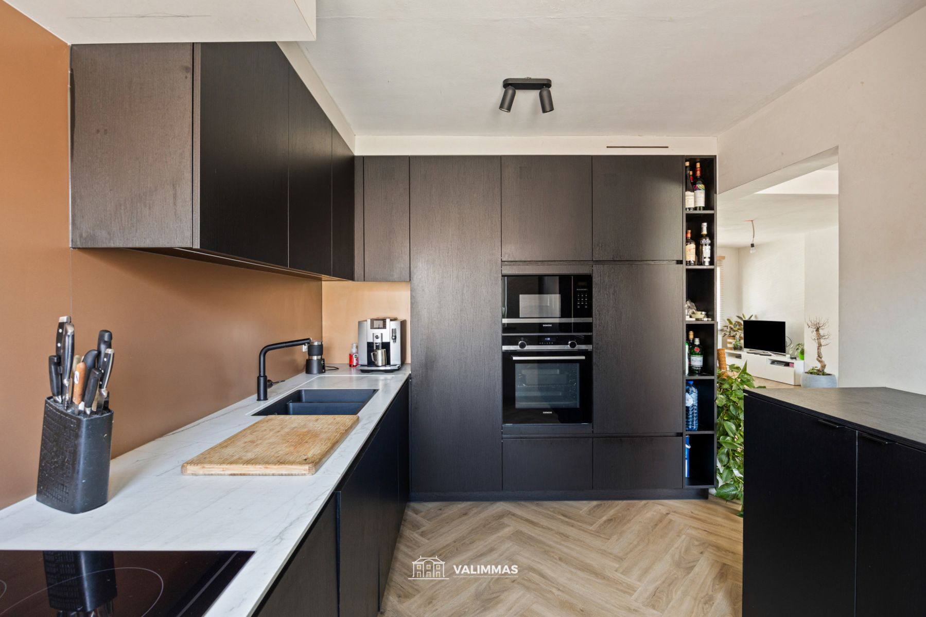 Ruime, instapklare handelswoning mt groot duplex-appartement foto 21