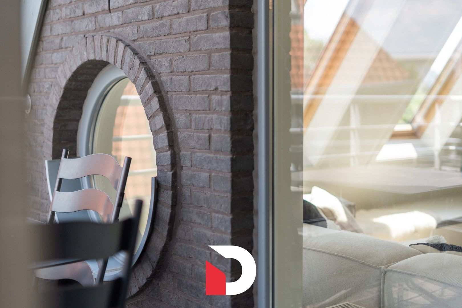 Ruim drieslaapkamerappartement met terras nabij zee foto 9