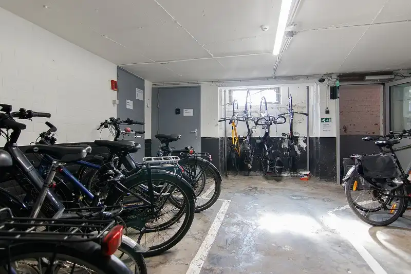 Interessante lange termijn opbrengsteigendom met gunstig EPC op een TOP-locatie met trouwe huurster inclusief garage en berging foto 17
