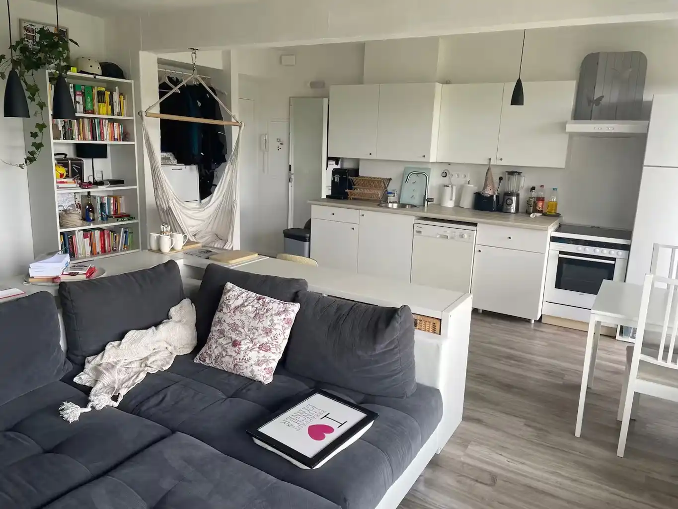 Lichtrijk appartement met zicht op kasteelpark foto 3