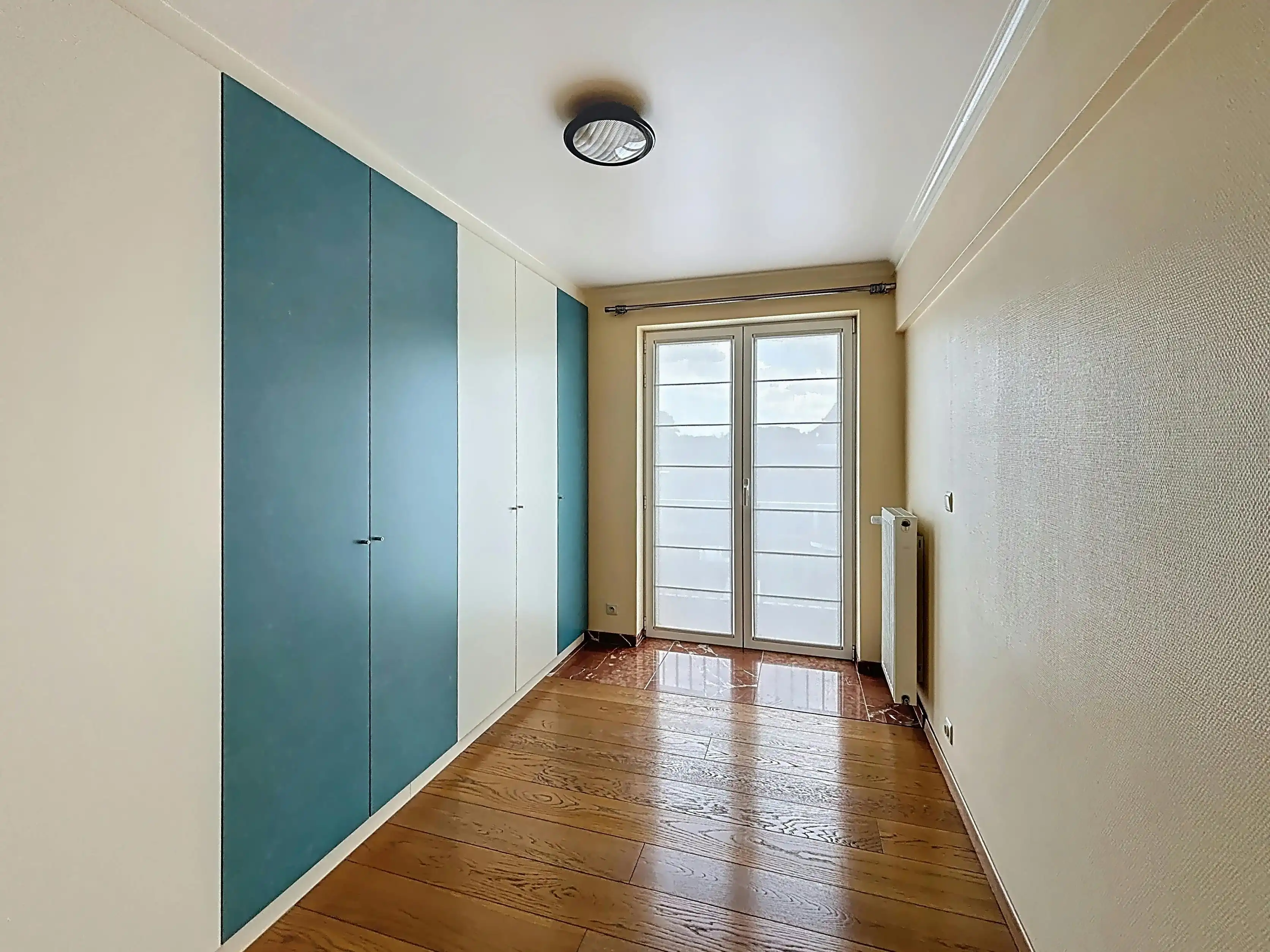 Centraal gelegen appartement met 3 slaapkamers op de markt van Eeklo foto 9