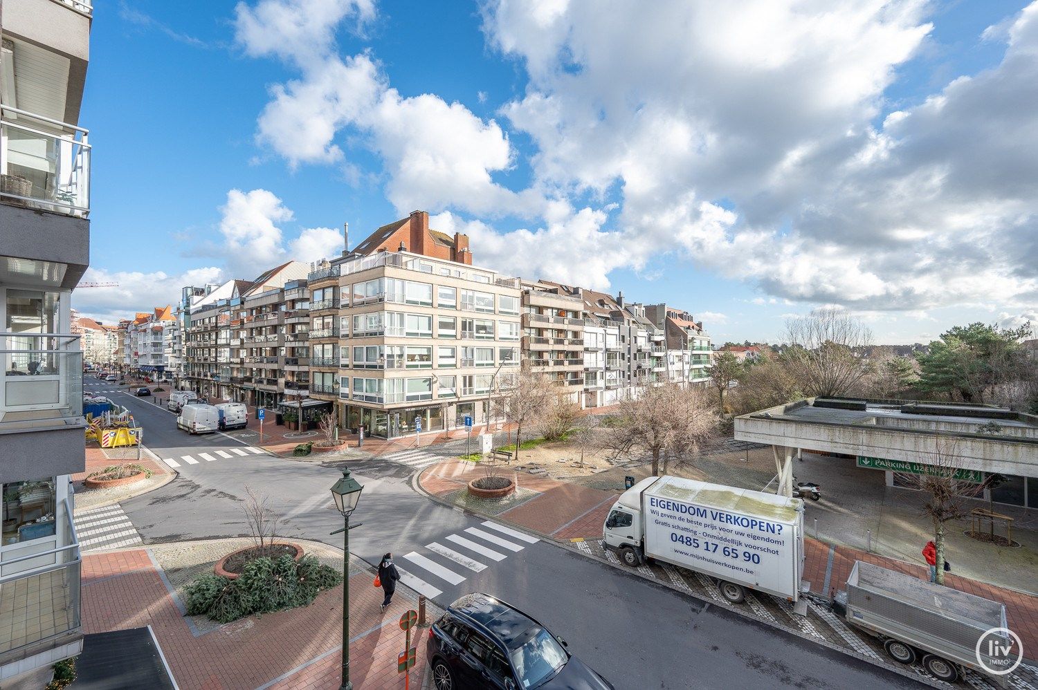 Integraal gerenoveerd 2-kamer appartement met een open zicht over het Yzepark. foto 14