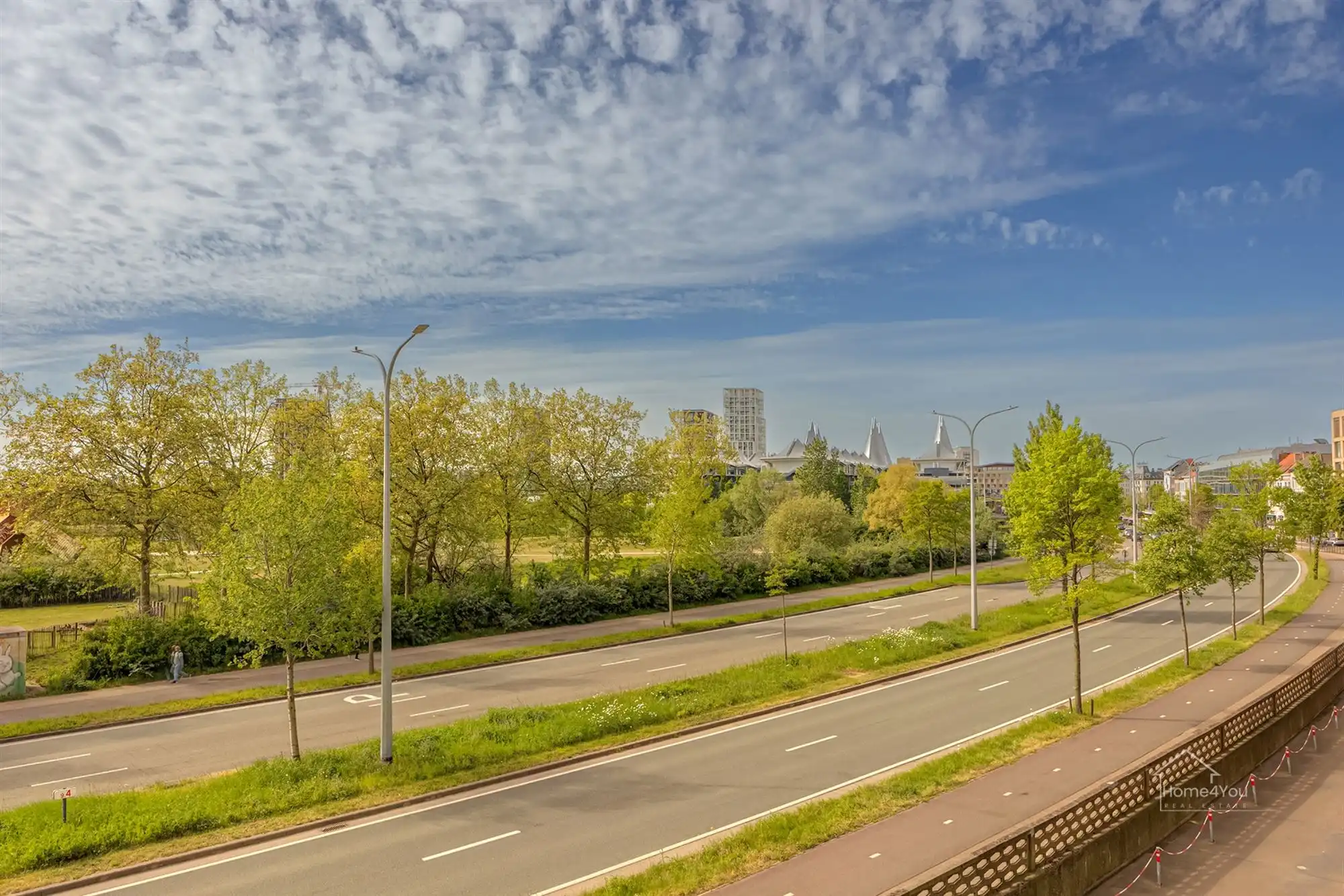 Instapklaar en lichtrijk appartement met 3 slaapkamers foto 16