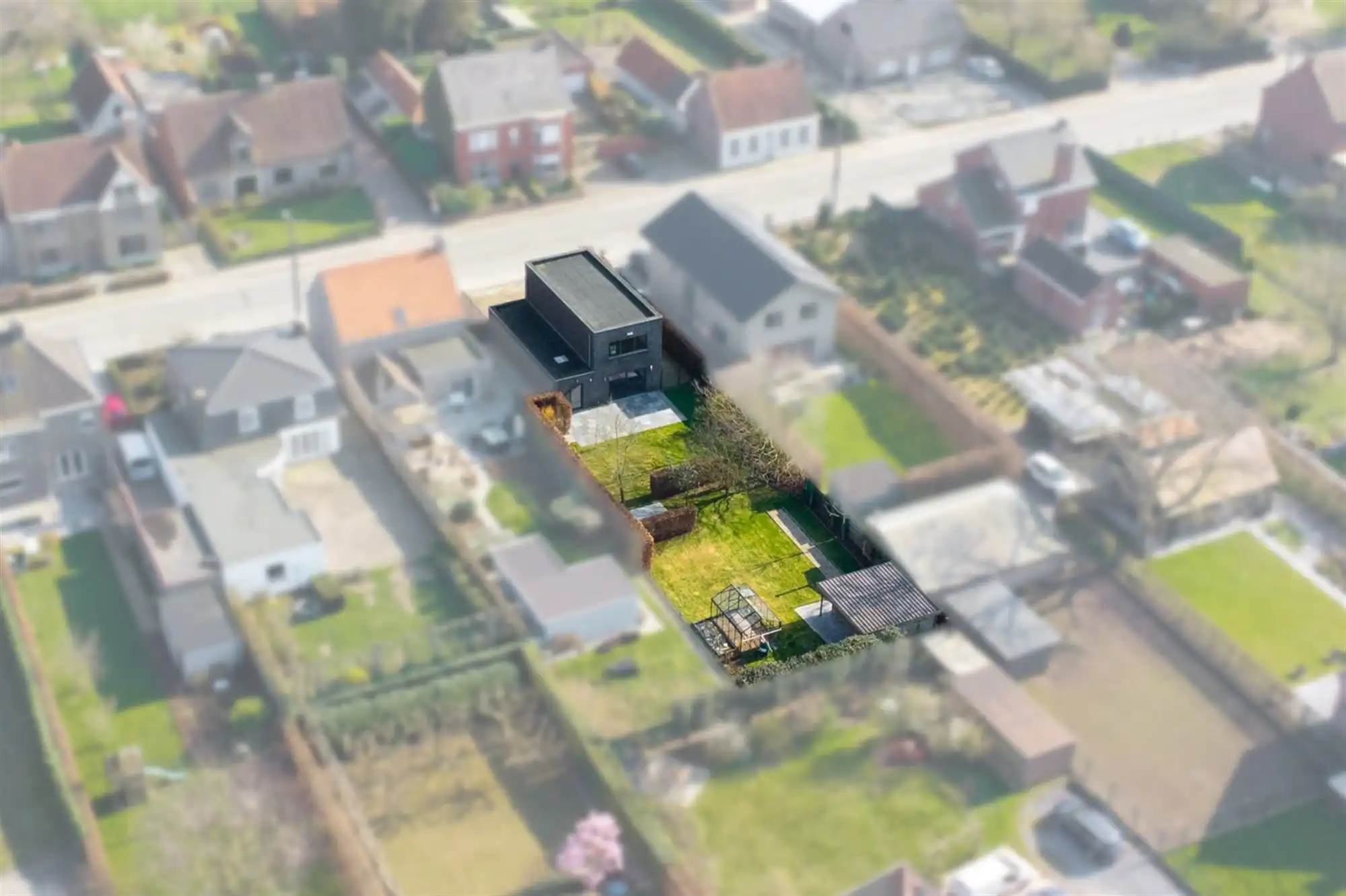 Woning met 3 slps, garage en tuin op 696 m² foto 2