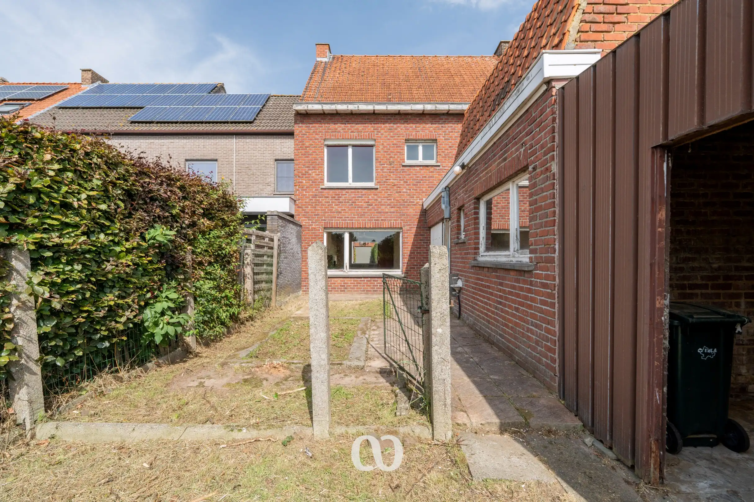 Te renoveren gezinswoning met 4 slaapkamers en tuin in Oudenaarde foto 12