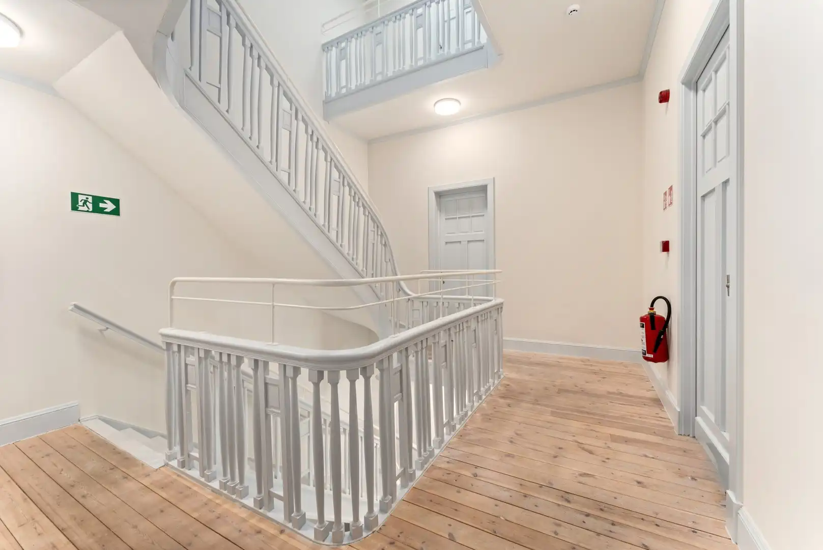 Studentenstudio in een prachtig gerestaureerde Villa! foto 10