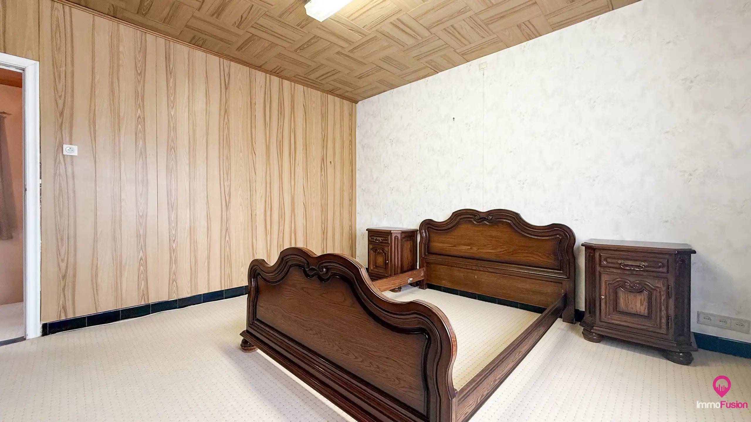 Ruime woning met 3 slaapkamers en zeer breed perceel! foto 23