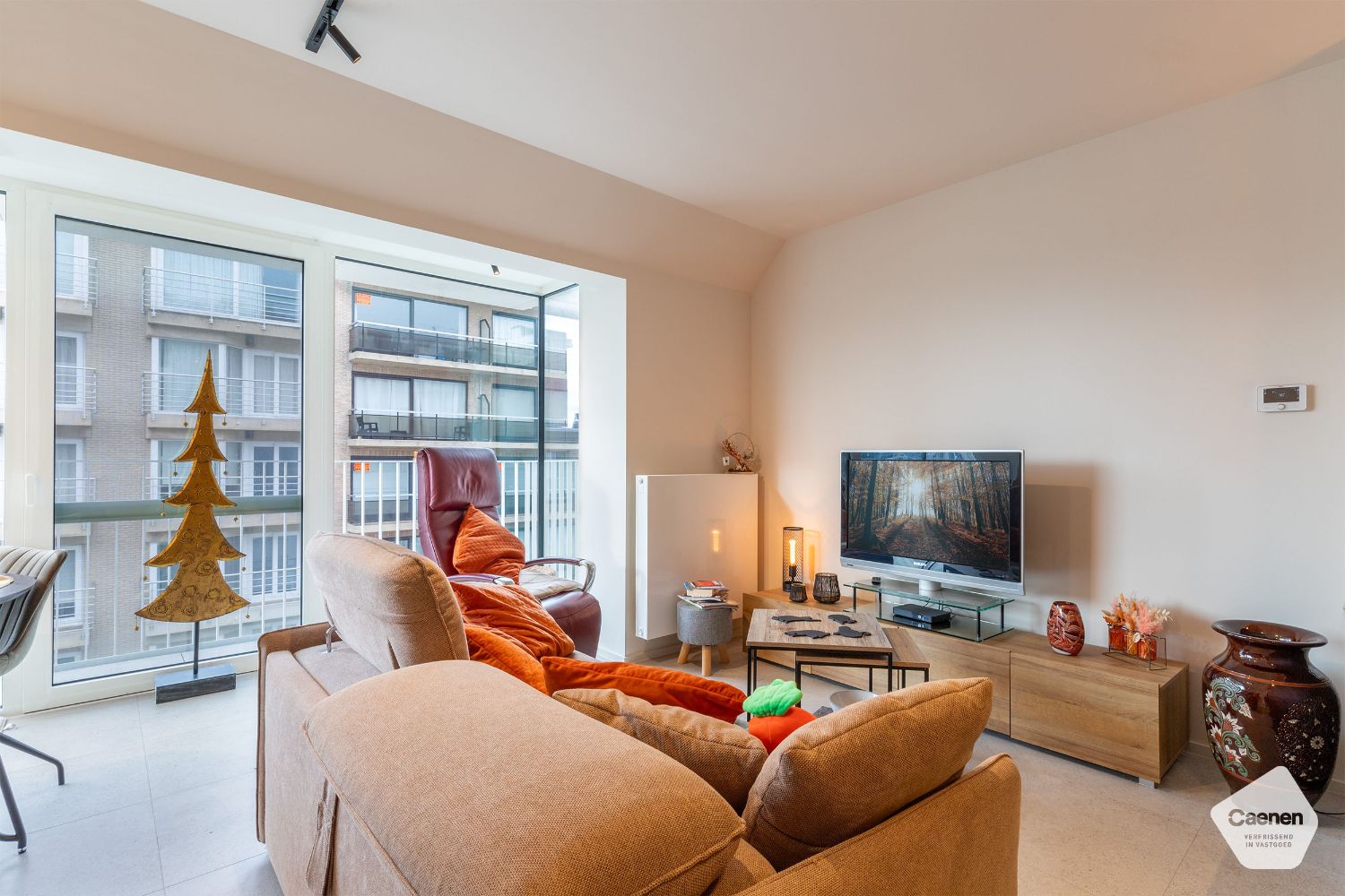 Luxueus tweeslaapkamer appartement met lateraal zeezicht! foto 3