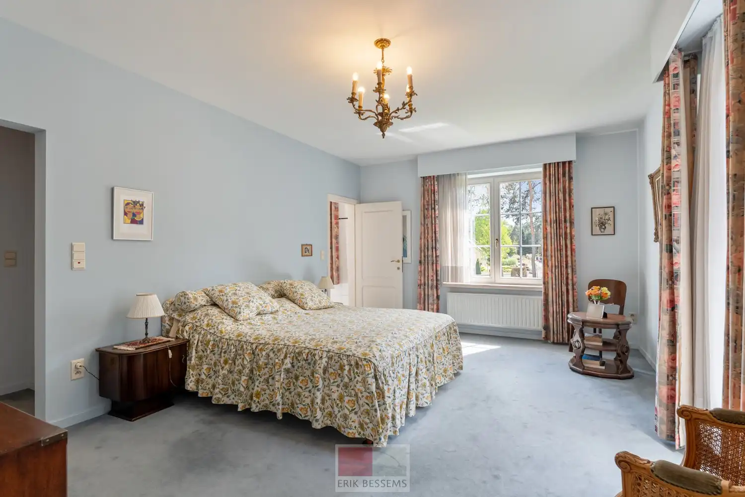 Exclusieve villa met natuurleien dak, gelegen op een unieke toplocatie in het prachtige Maasmechelen, gelegen op een perceel van 3295m². foto 16