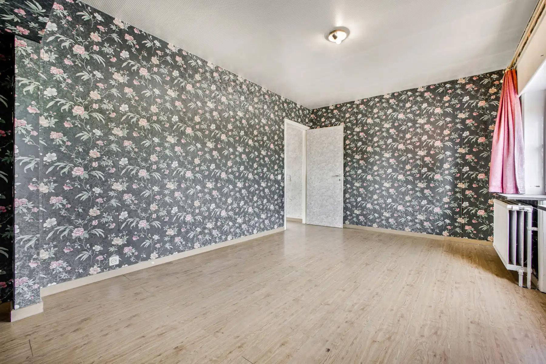 Gunstig gelegen woning met garage foto 19