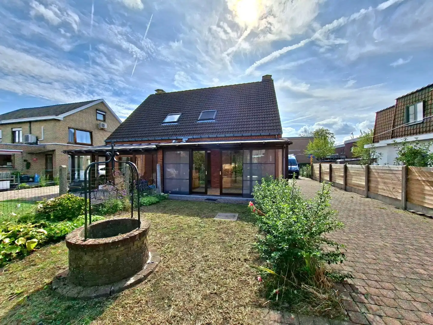 Halfopen woning foto 3
