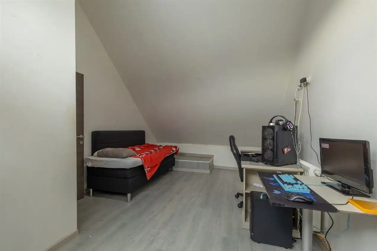 Rustig gelegen, 3 slpkmrs (4e mogelijk), met stadstuin foto 17