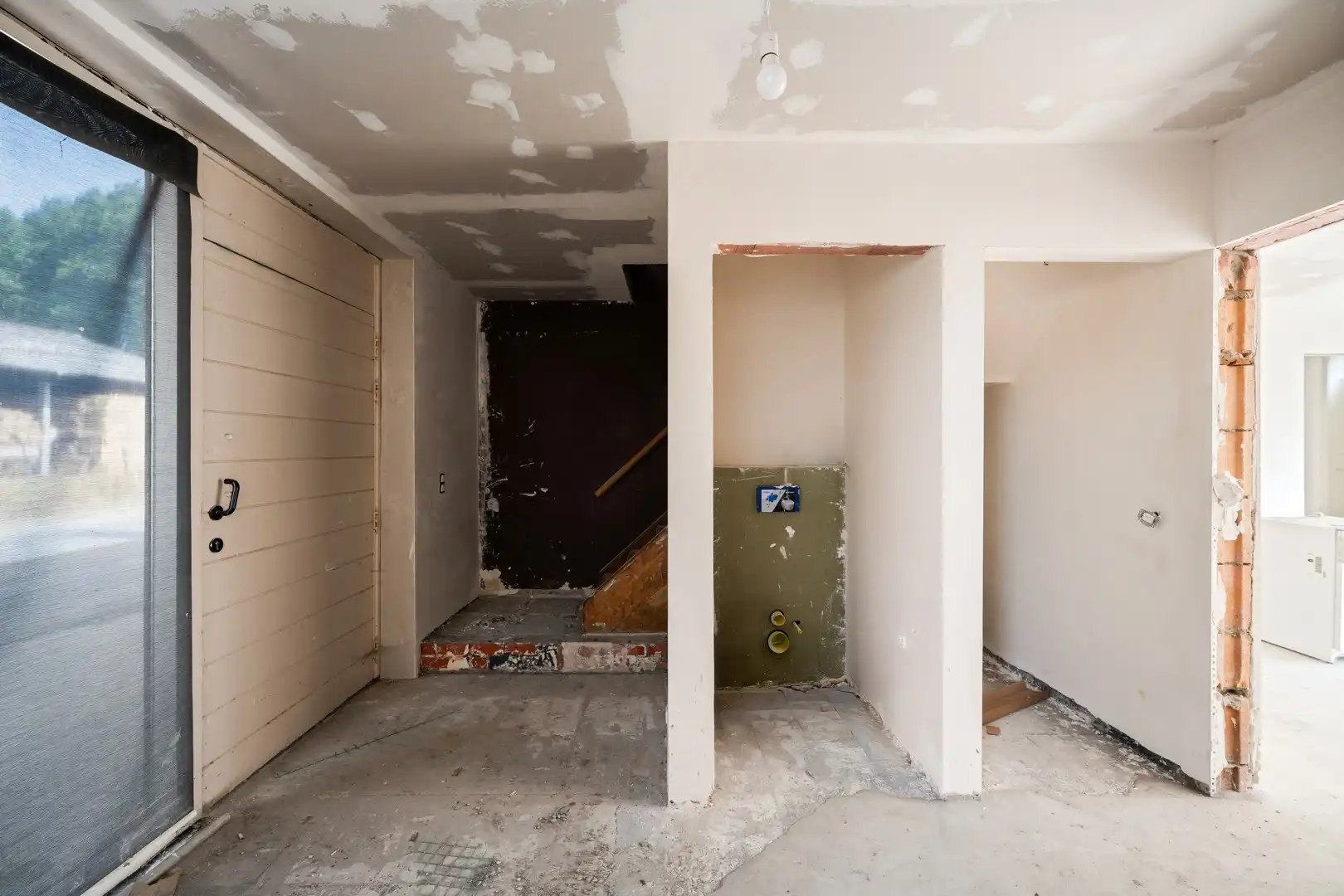 Ruime halfopen woning met 5 slaapkamers, grote tuin en prachtig open zicht in Lapscheure. foto 9