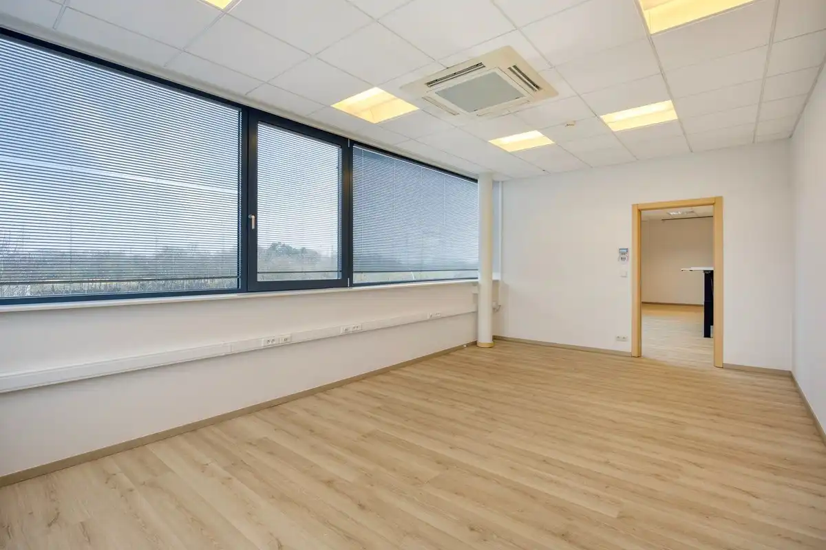 Kantoor te koop in het industriepark te Haasrode/Heverlee met 14 parkings - opp. 626 m² - verkoop van aandelen foto 15