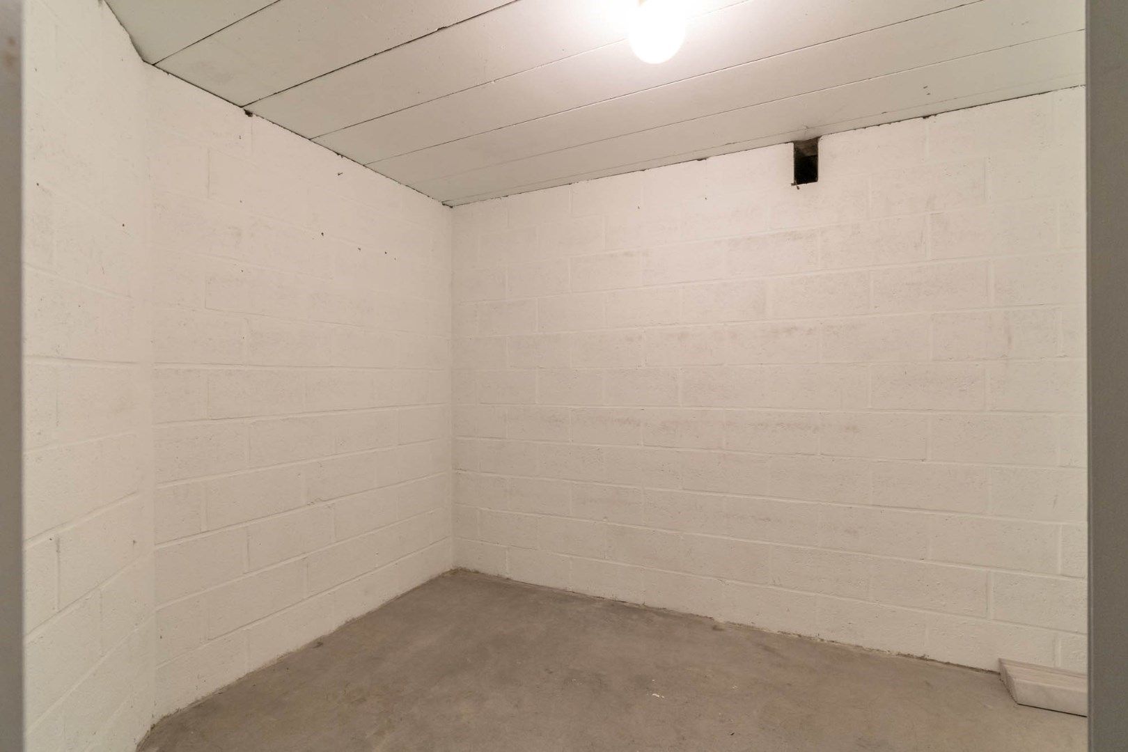 IN OPTIE - Zeer ruim en netjes verzorgd drie-slaapkamer appartement met kelder en garage te Schoonbeek - instapklaar ! foto 35