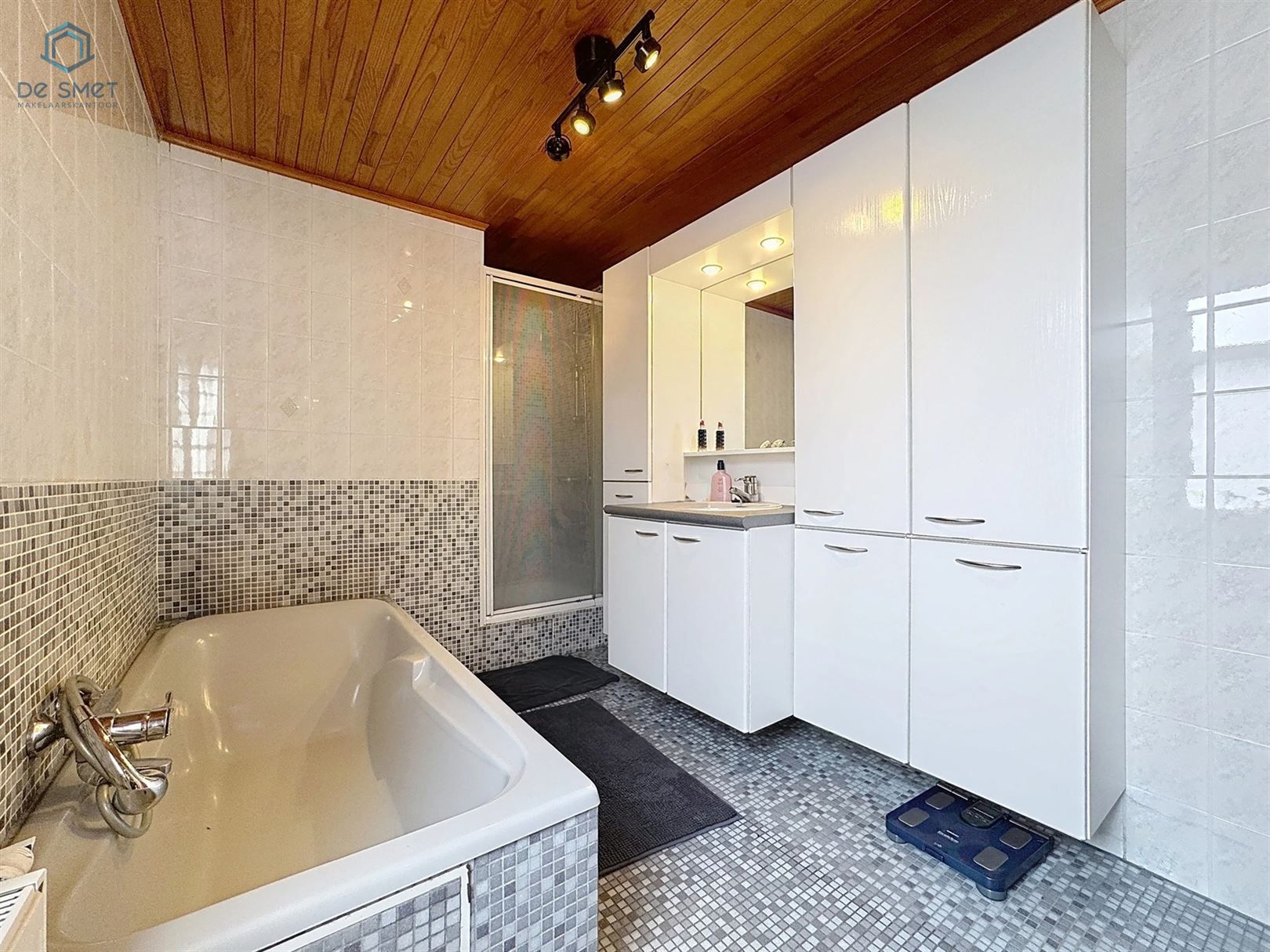 Rustig gelegen ruime woning met 3 slks foto 5