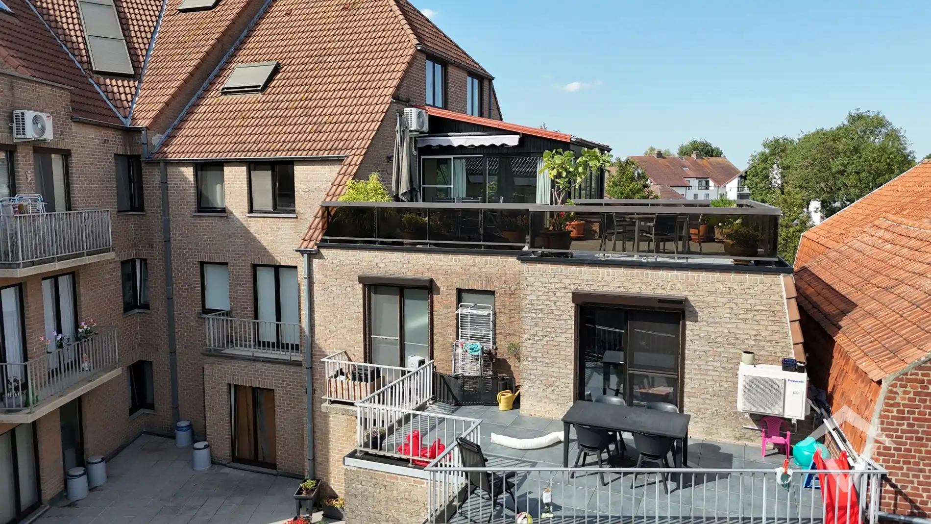 Ruim appartement met 2 slaapkamers en autostaanplaats te Koekelare foto 19