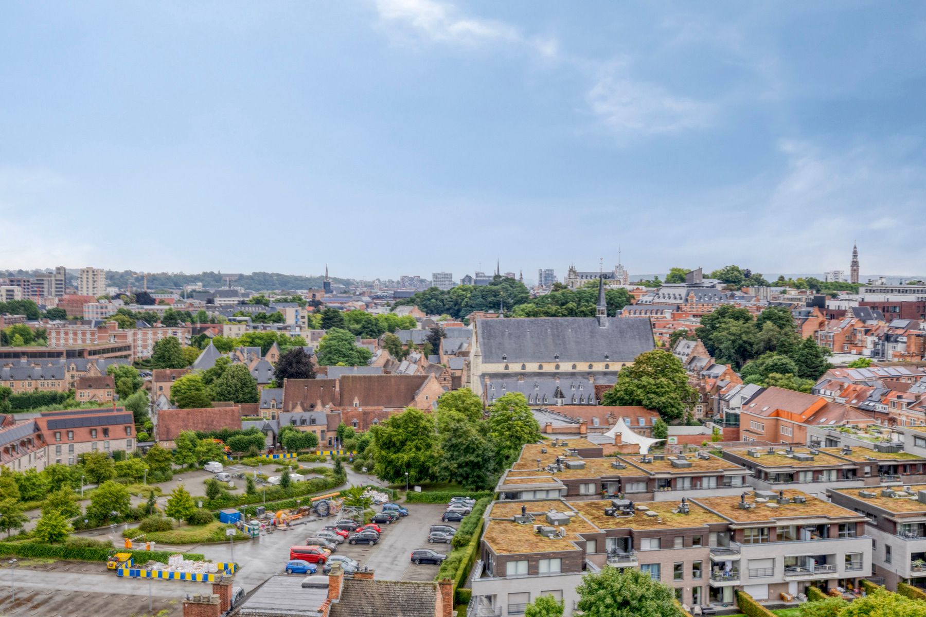 Ruim appartement met prachtig uitzicht foto 18