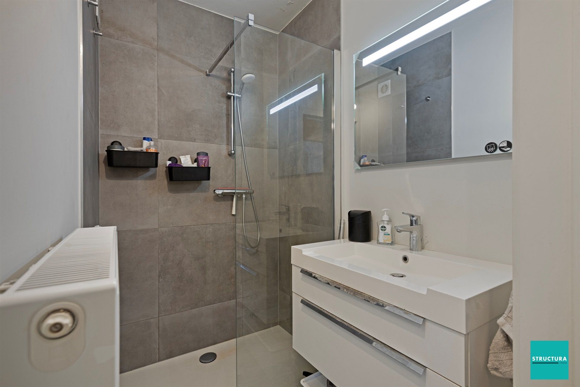 Instapklaar appartement met 2 kamers foto 8