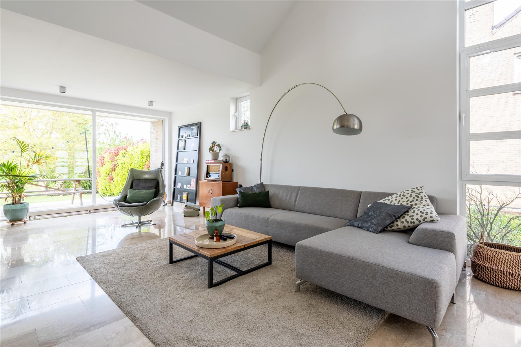 Lichtrijke woning met zuidelijk georiënteerde tuin foto 3
