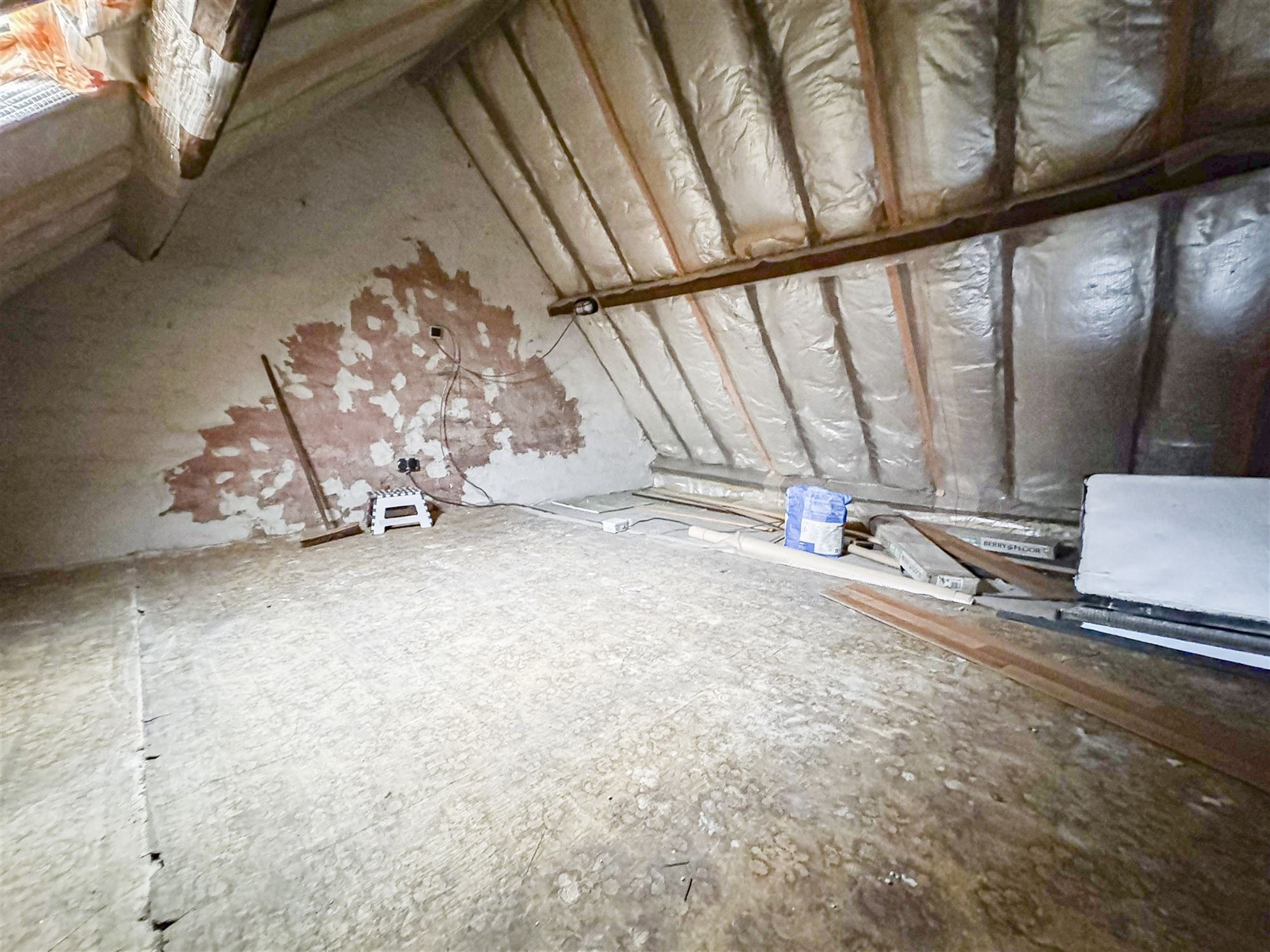 Charmante woning met enorm potentieel in hartje Berchem foto 19