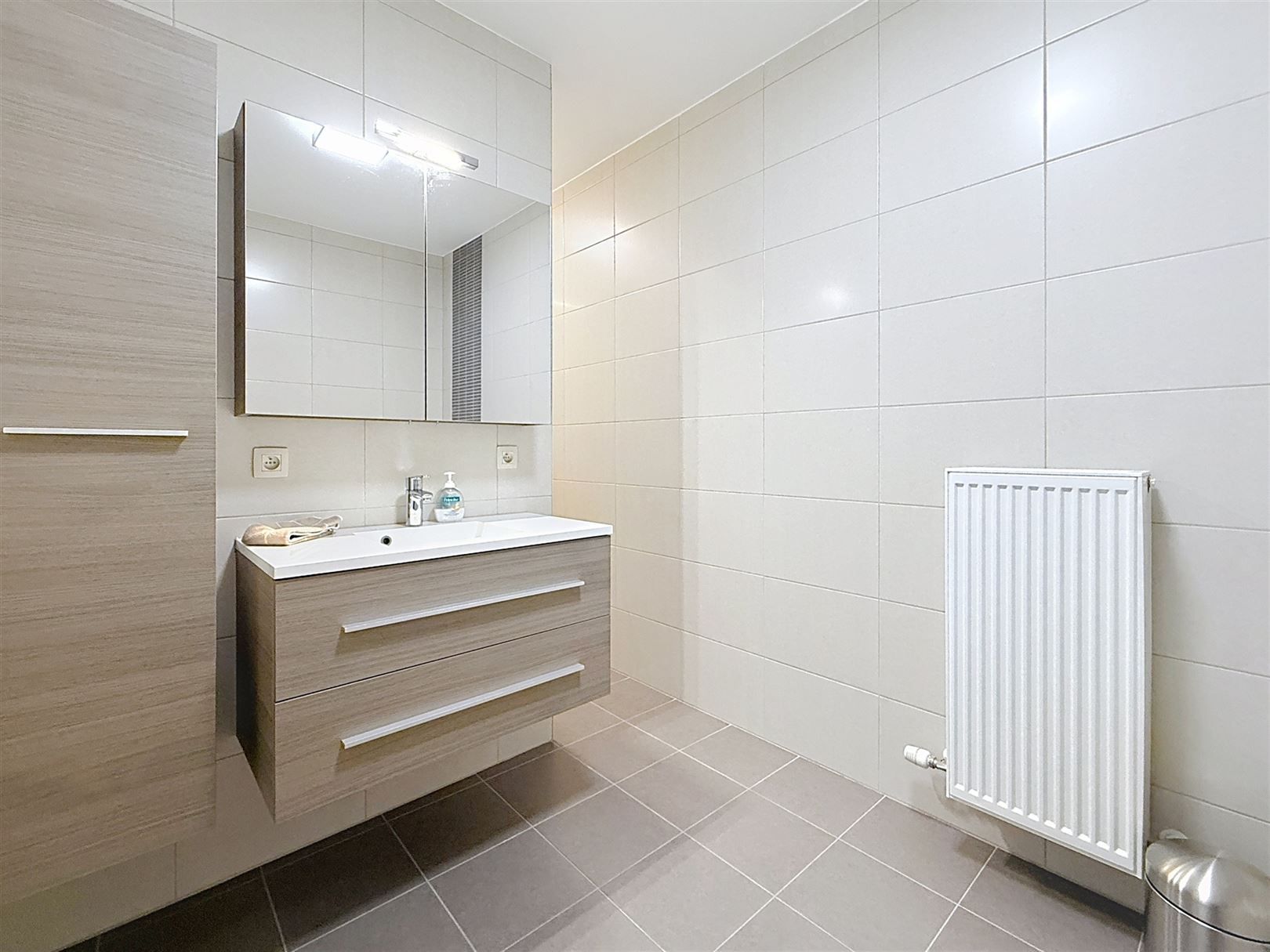 Mooi app, 3 slpks, terras, kelder en parking foto 20