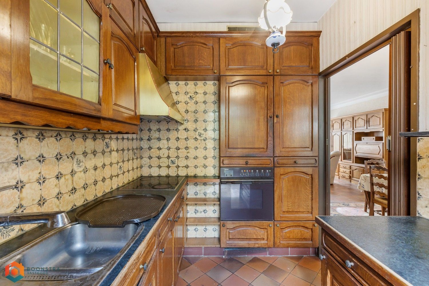 Te renoveren bel-etage te Edegem foto 8