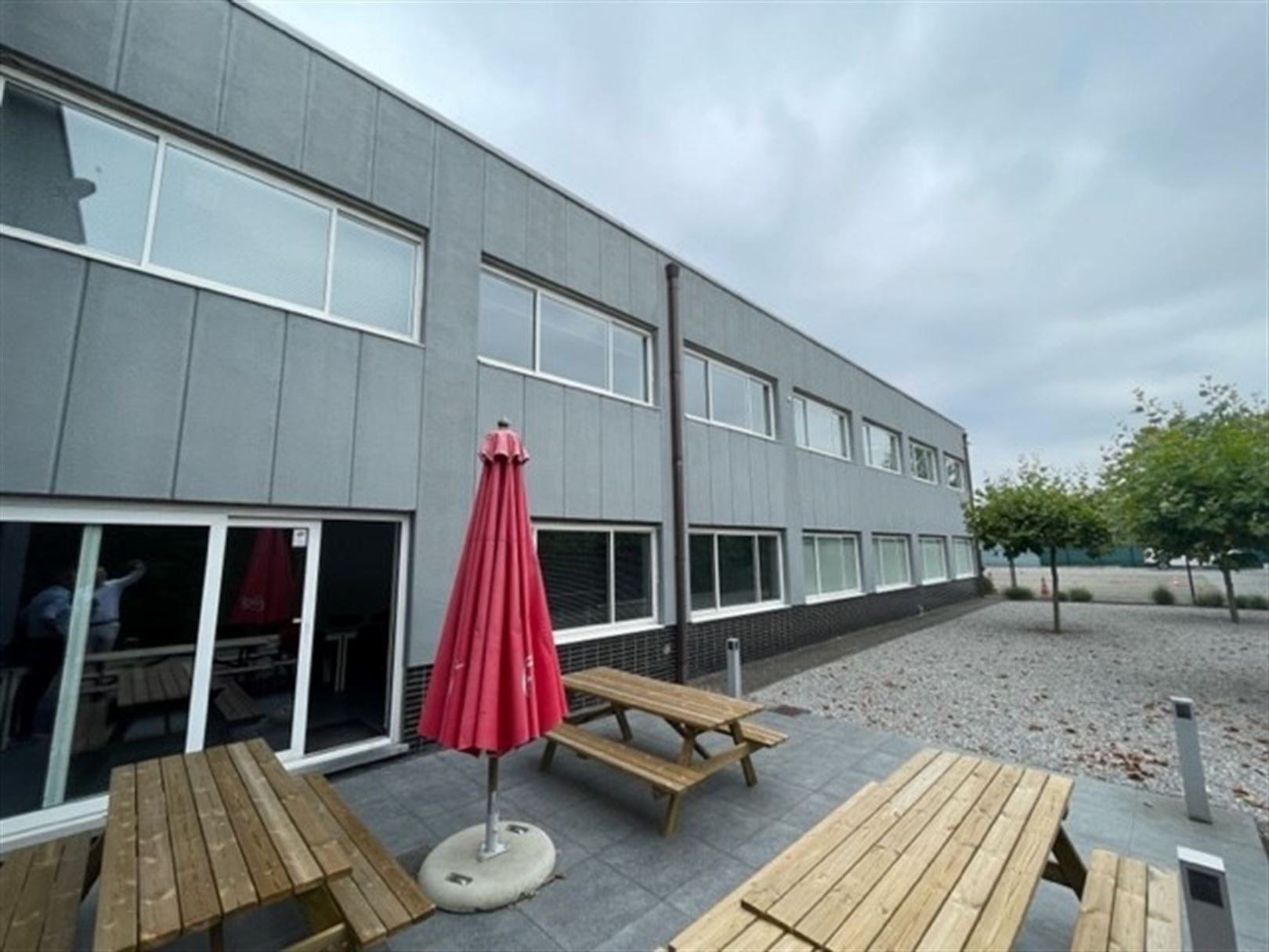 Instapklare kantoren (143 à 628m²) beschikbaar vlakbij de A12 foto 7