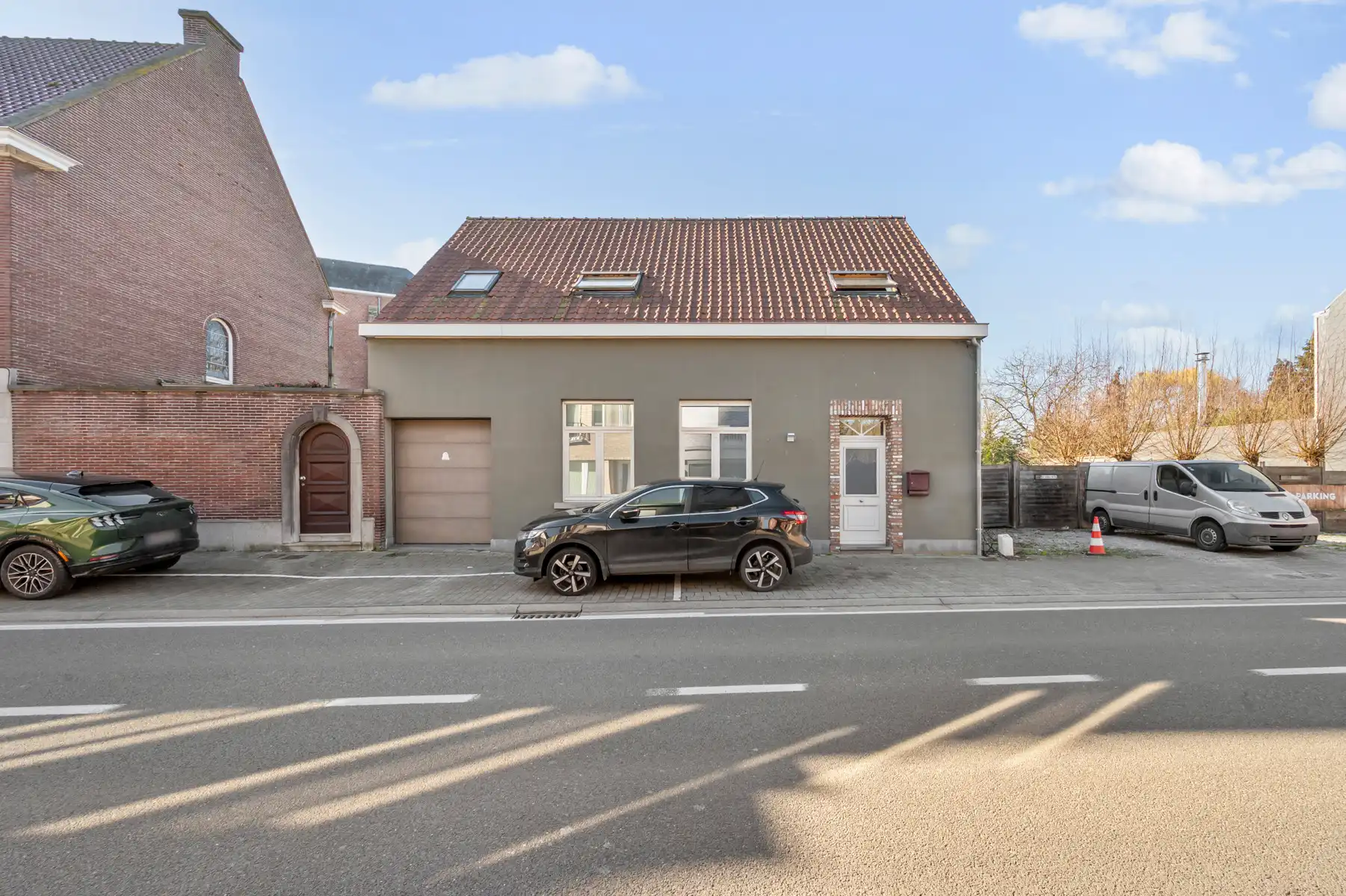 Multifunctioneel pareltje in hartje Overmere - 7 slaapkamers foto {{pictureIndex}}