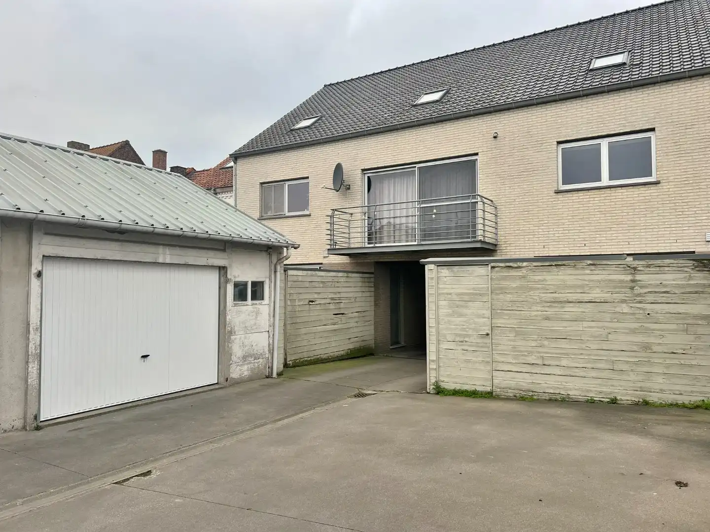 Ruim appartement met 2 slaapkamers en gezellig terras  foto 12