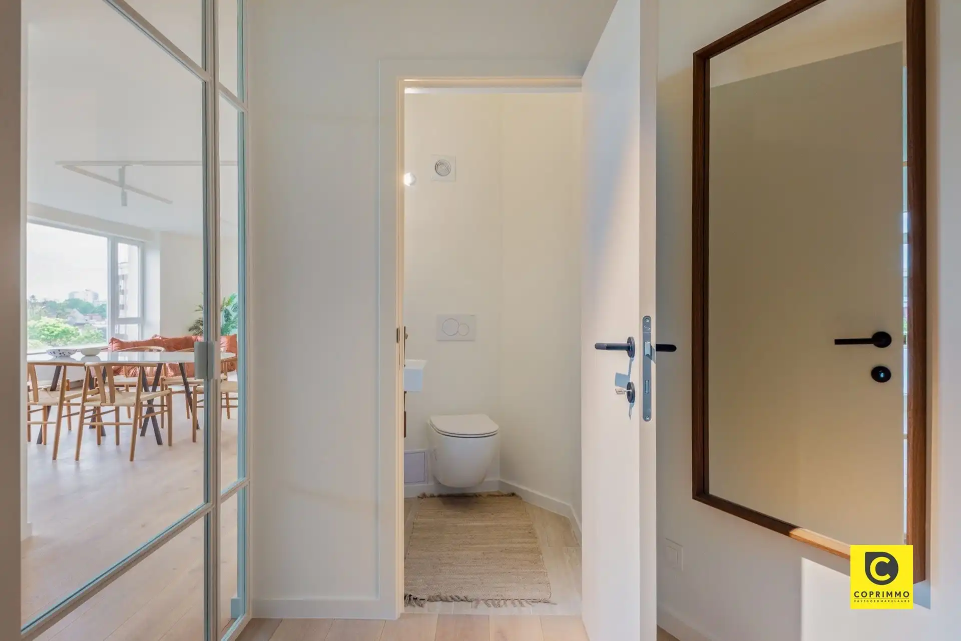 Prachtig gerenoveerd 3 slaapkamer appartement op toplocatie! foto 18