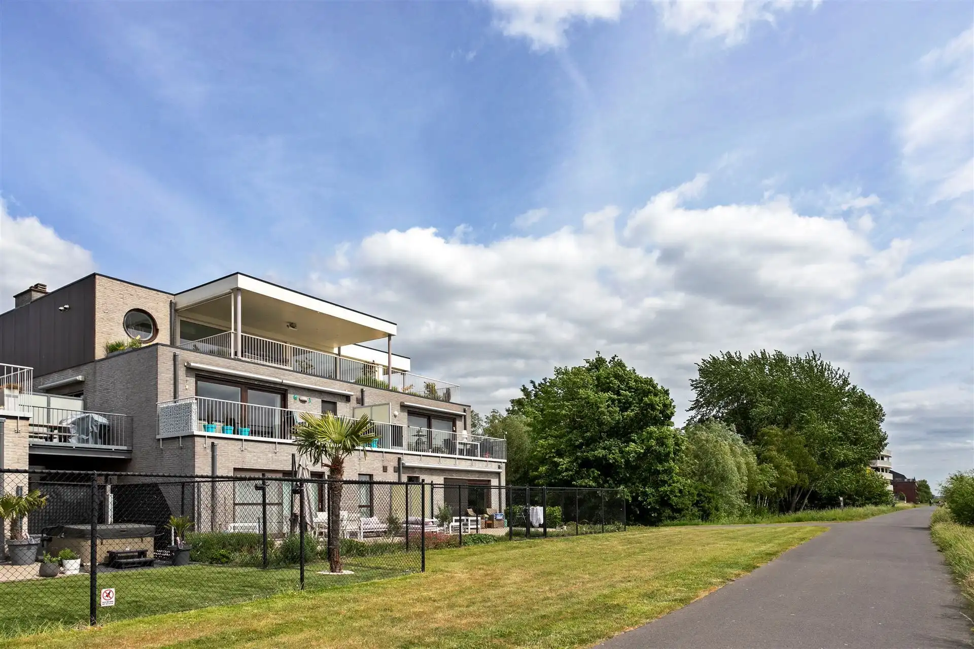 Uniek en luxueus appartement met zicht op de Rupel foto {{pictureIndex}}