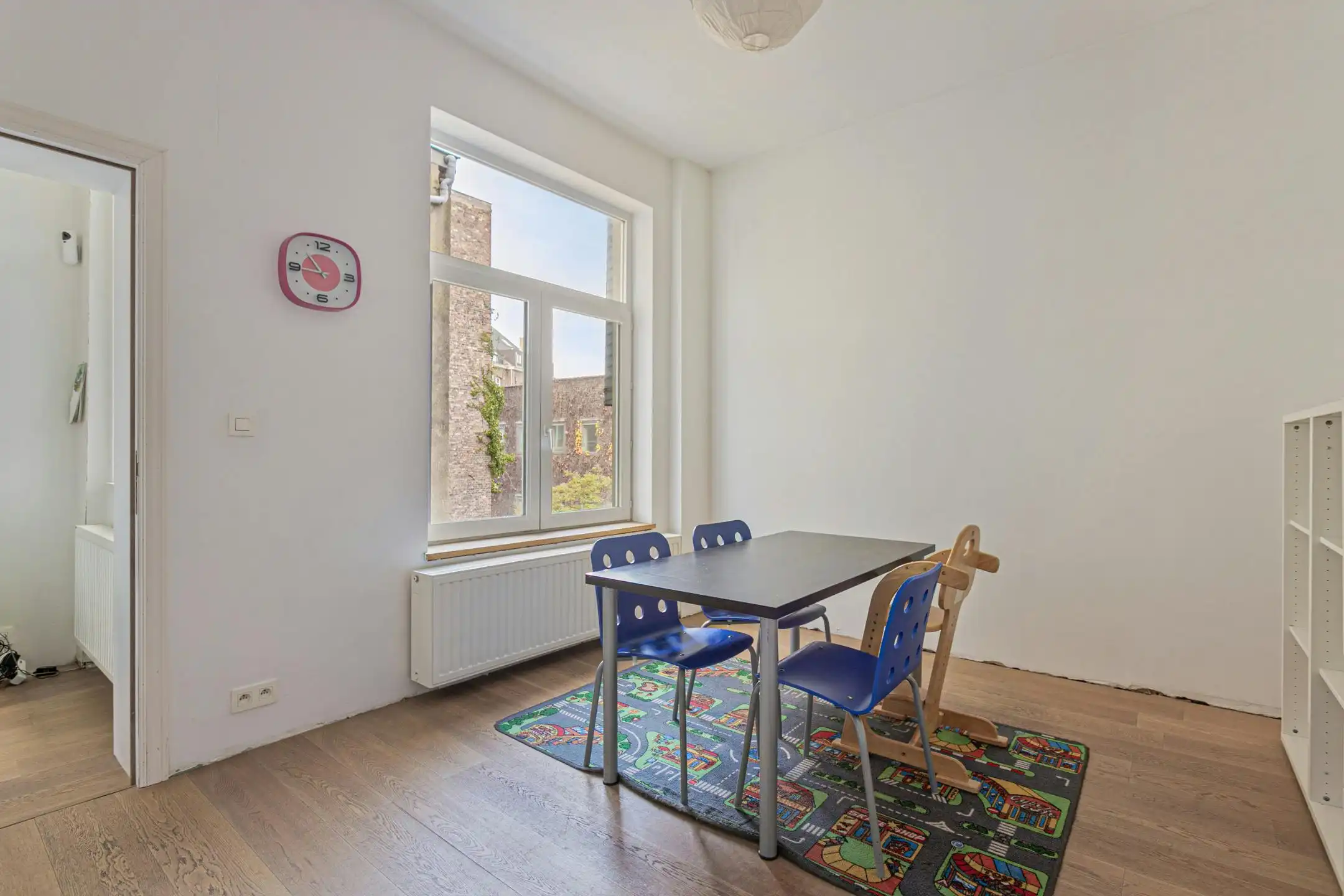 Herenhuis te koop in Schaarbeek! foto 9