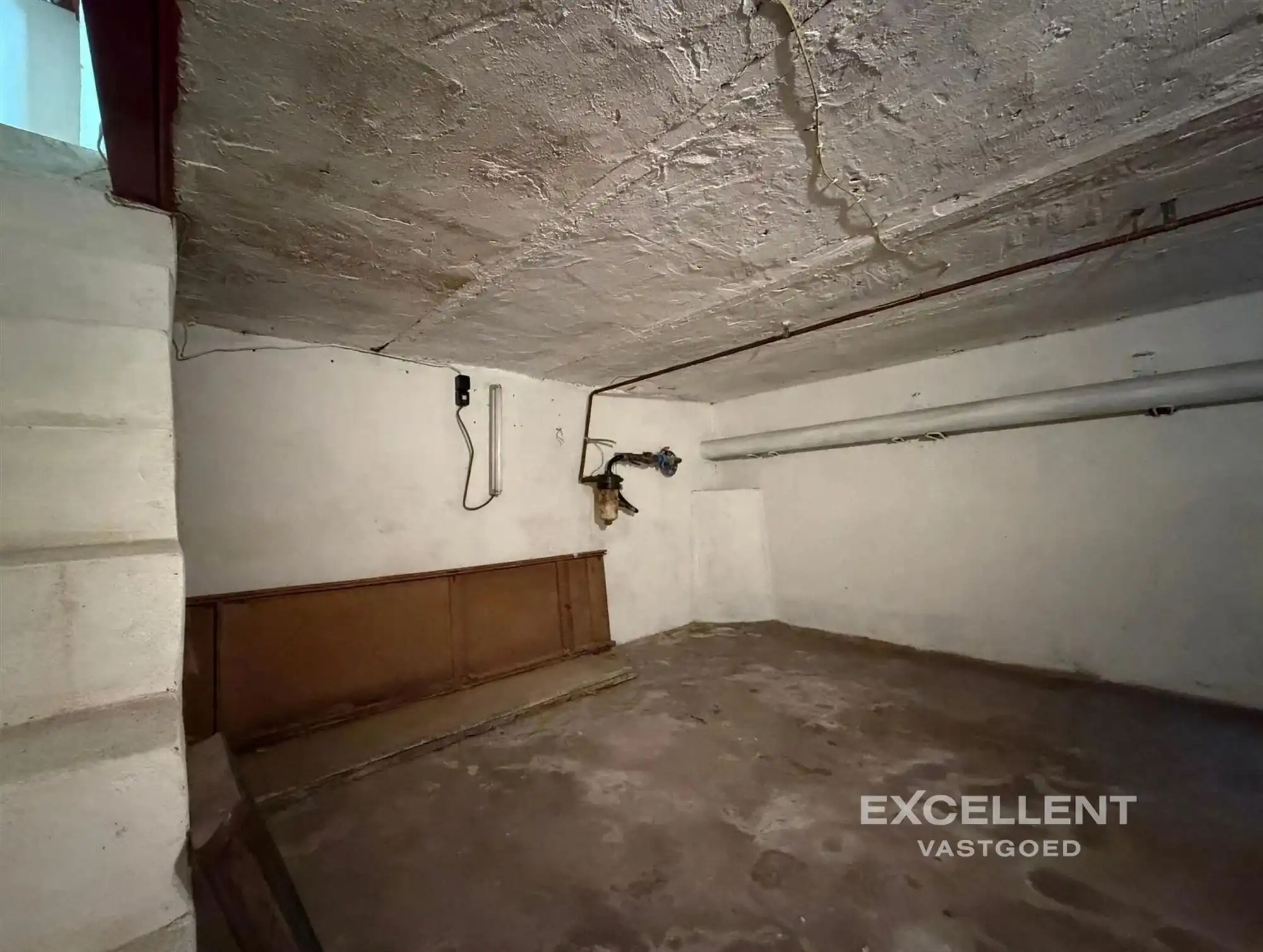 Te renoveren woning met stadstuin en tal van mogelijkheden in Menen foto 12